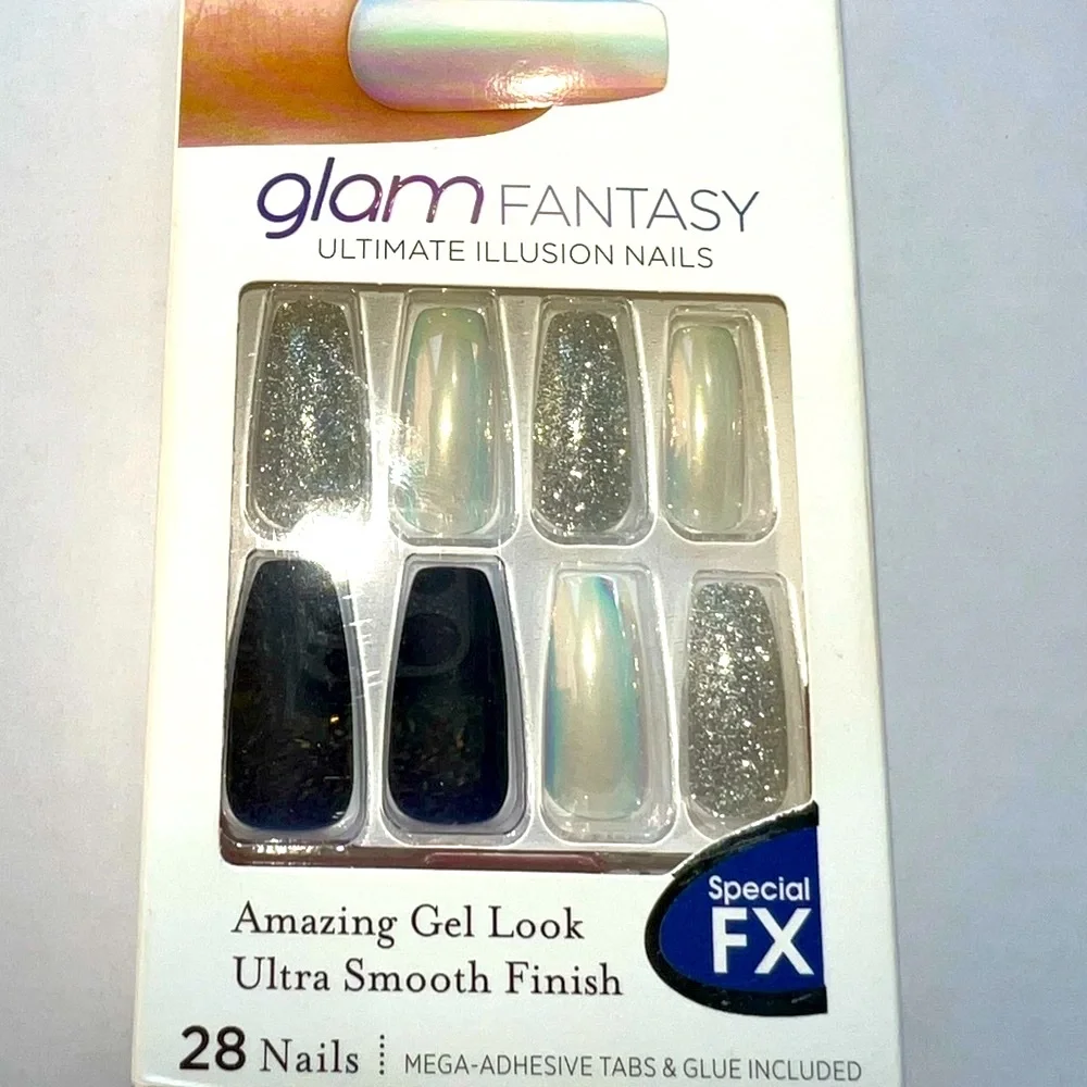 KISS GLAM FANTASY ULTIMATE ILLUSION NAILS